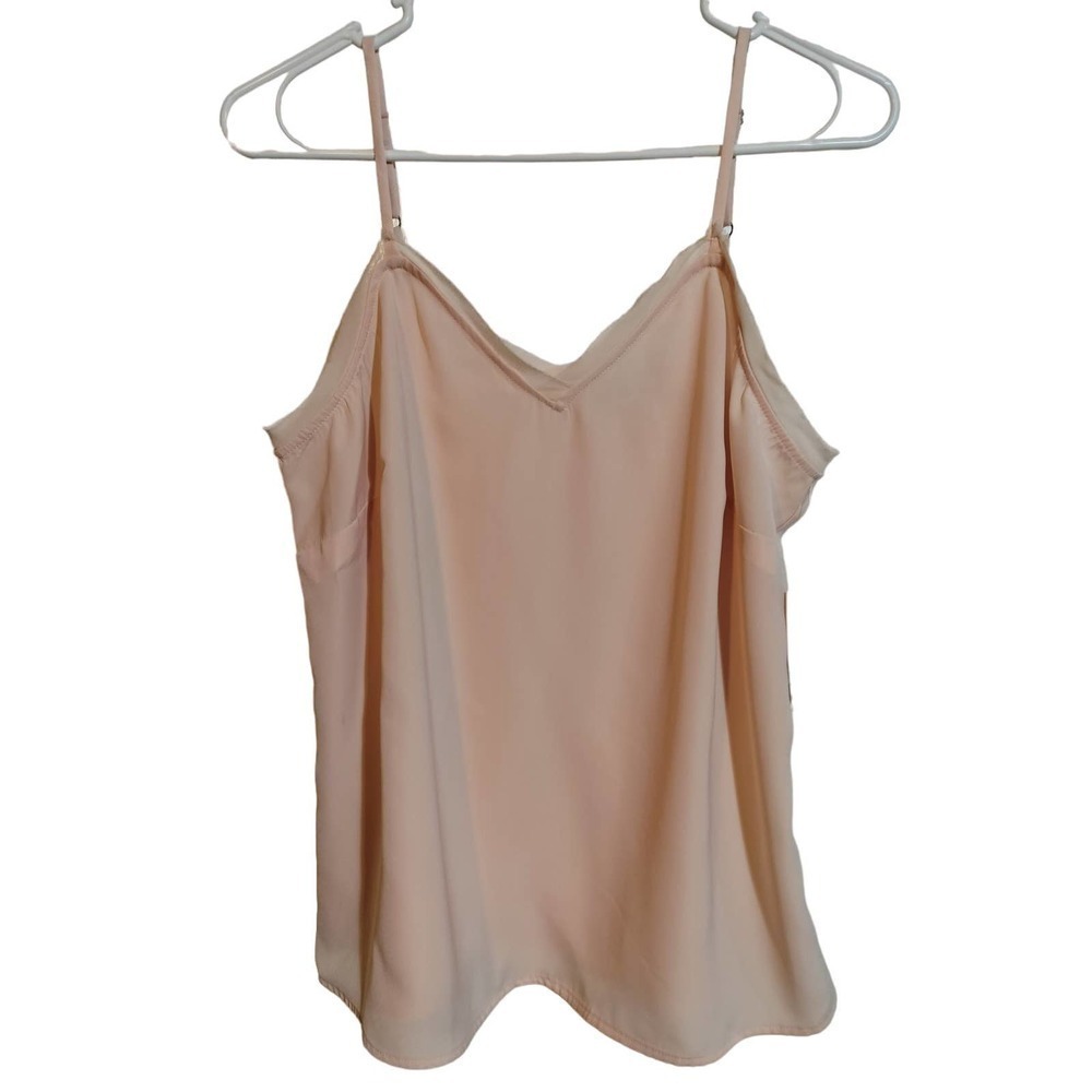 Ophelia Roe NWT light peach/pink color camisole with lace trim woman size medium